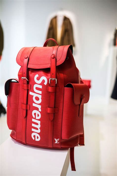 black supreme lv bag|louis vuitton x supreme cartera.